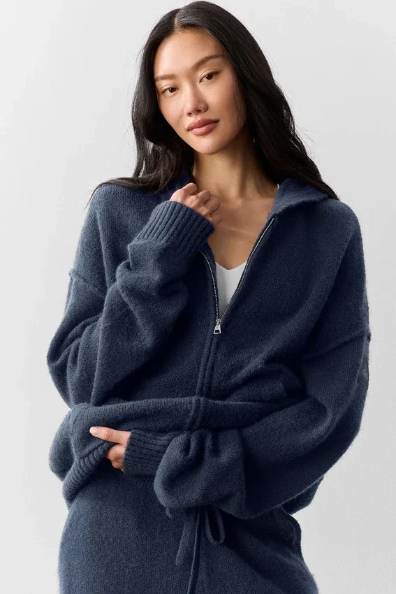 Sweat à capuche zippé intégral « New Class » en laine et cachemire - Bleu marine