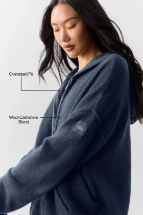 Sweat à capuche zippé intégral « New Class » en laine et cachemire – Bleu marine
