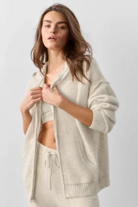 Sweat à capuche zippé intégral « New Class » en laine et cachemire – Gris avoine chiné