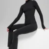 T-shirt à col montant et manches longues « Mesmerize » en maille côtelée — Noir