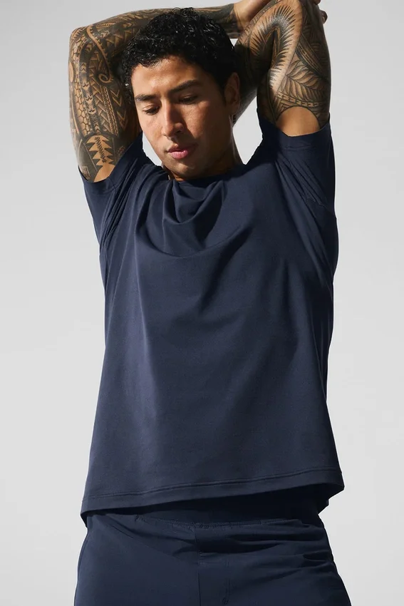 T-shirt à col rond et manches courtes Conquer Reform - Bleu marine