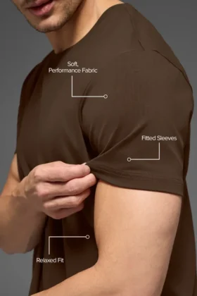 T-shirt à col rond et manches courtes Conquer Reform – Espresso