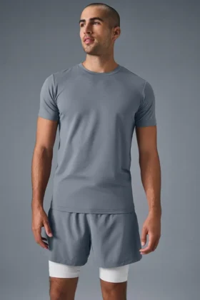 T-shirt à col rond et manches courtes Conquer Reform - Gris acier