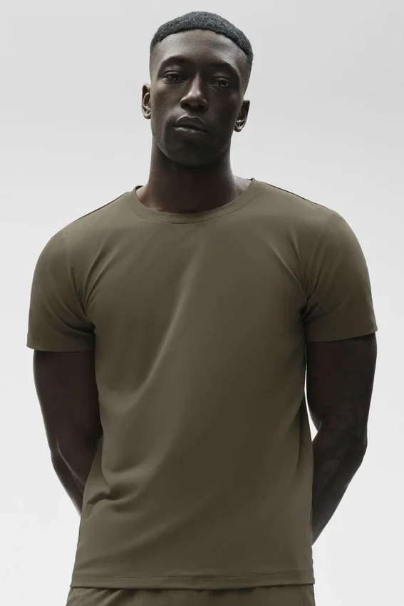 T-shirt à col rond et manches courtes Conquer Reform - Olive Tree