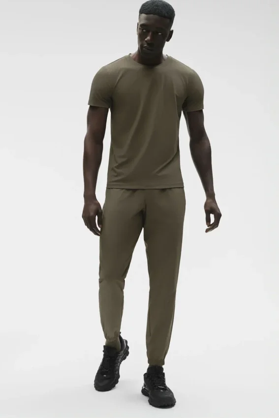 T-shirt à col rond et manches courtes Conquer Reform - Olive Tree