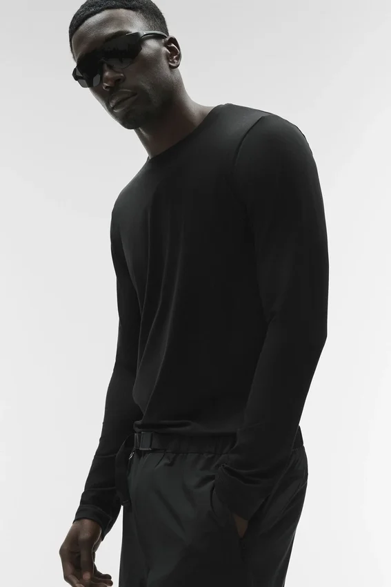 T-shirt à col rond et manches longues Conquer Reform - Noir