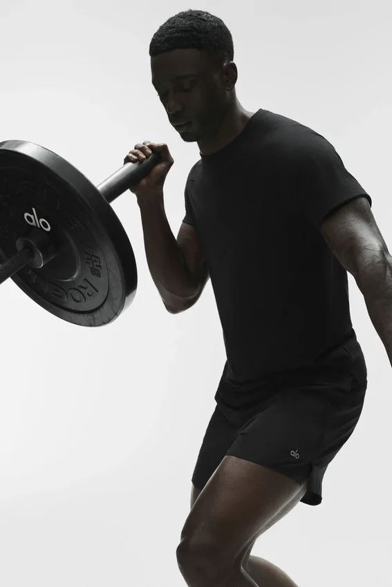T-shirt à col rond Triumph | T-shirts et débardeurs de yoga pour homme