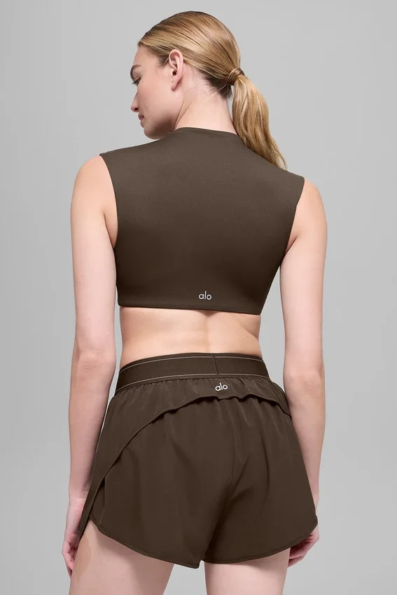 T-shirt à manches courtes Alo Softsculpt Capped out - Espresso