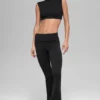 T-shirt à manches courtes Alo Softsculpt Capped Out - Noir