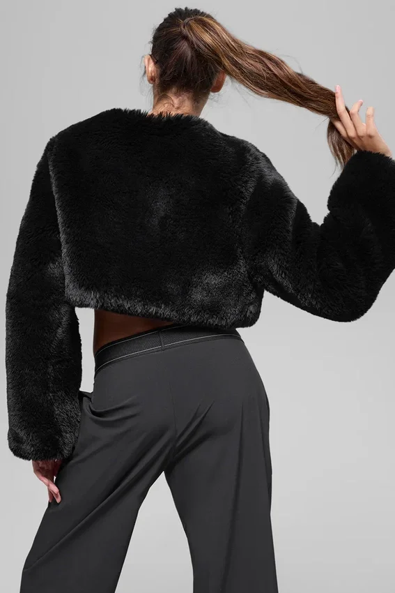 Veste courte chic en fausse fourrure - Noir
