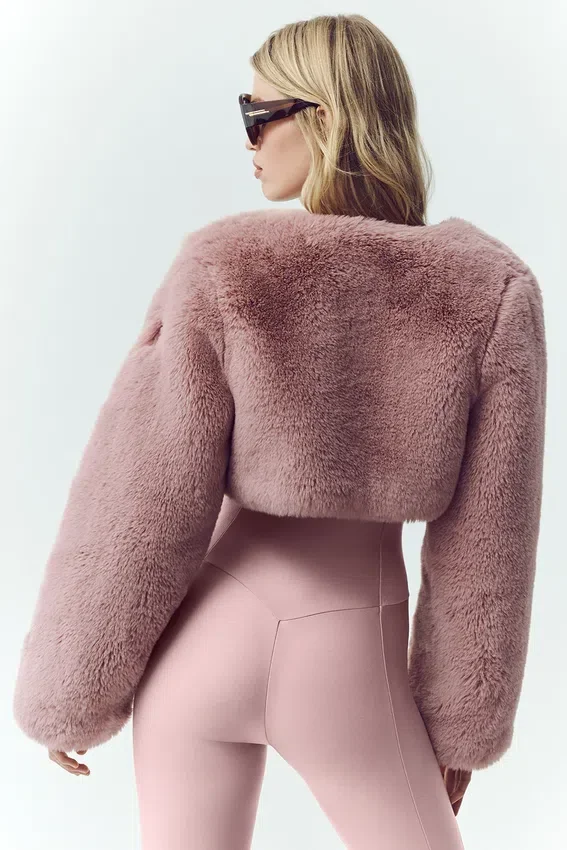 Veste courte chic en fausse fourrure - Rose champagne