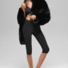 Veste courte en fausse fourrure somptueuse - Noir