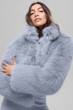 Veste courte en fausse fourrure somptueuse - Winter Frost