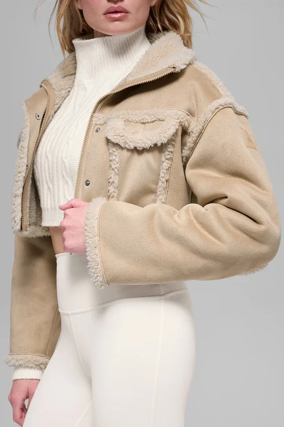 Veste courte en fausse peau de mouton Snowfall - Beige forêt