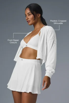 Veste courte en micro-plissé – Blanc