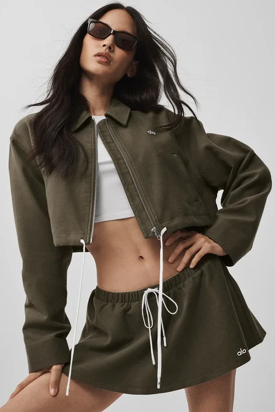 Veste courte à fermeture éclair intégrale « Fan Favorite » - Olive Tree