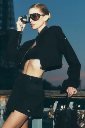Veste courte « Main Character » - Noir