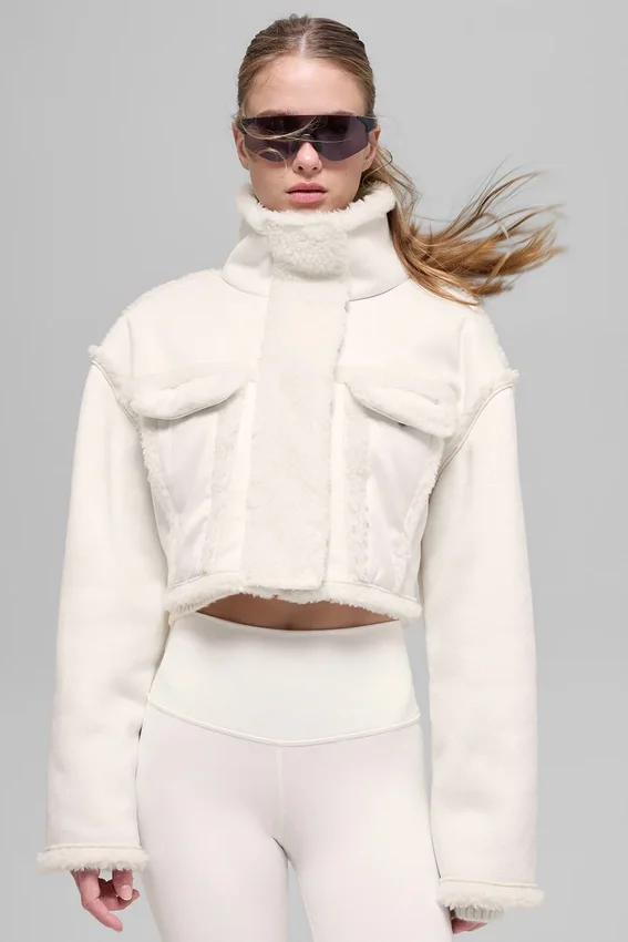 Veste courte « Snowfall » en simili-mouton - Ivoire
