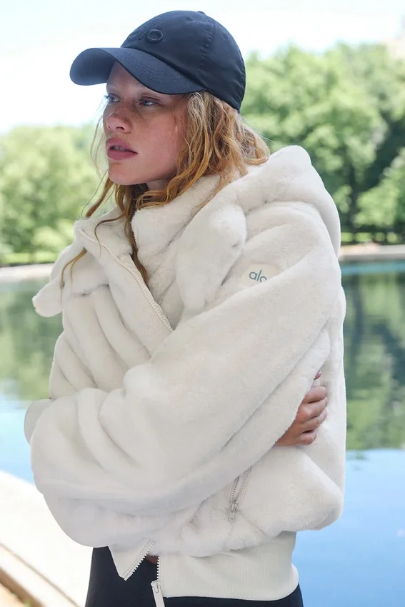 Veste Foxy en fausse fourrure - Ivoire