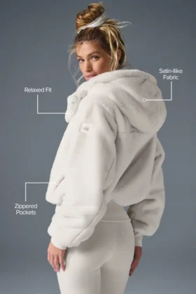 Veste Foxy en fausse fourrure – Ivoire