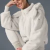 Veste Foxy en fausse fourrure - Ivoire