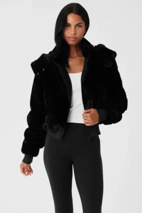 Veste Foxy en fausse fourrure – Noir