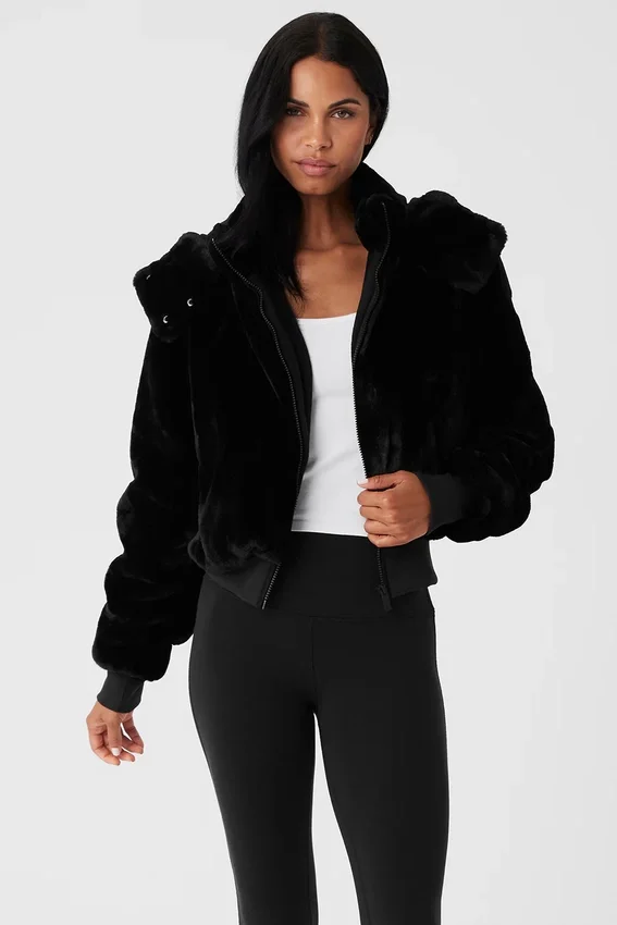 Veste Foxy en fausse fourrure – Noir