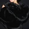 Veste tendance en fausse fourrure somptueuse - Noir